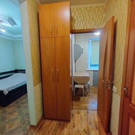Жилье В Кропивницком Appartement Kropyvnytsky Buitenkant foto